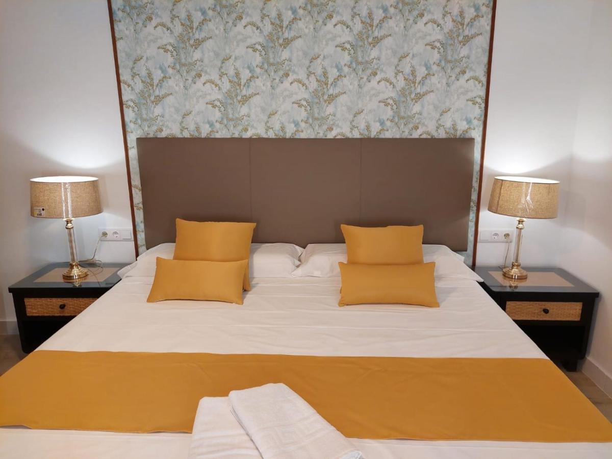 Hostal Garden Rous Paiporta Exterior photo