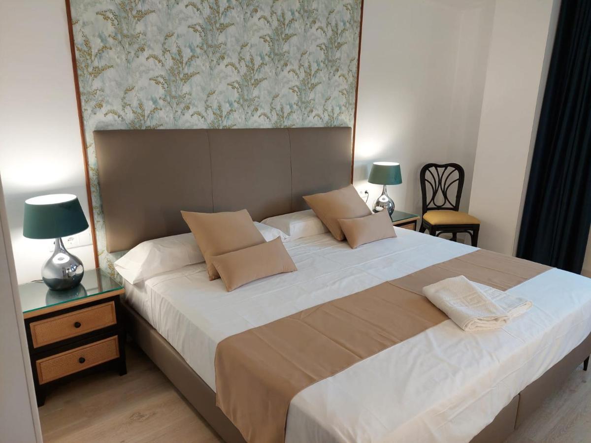 Hostal Garden Rous Paiporta Exterior photo