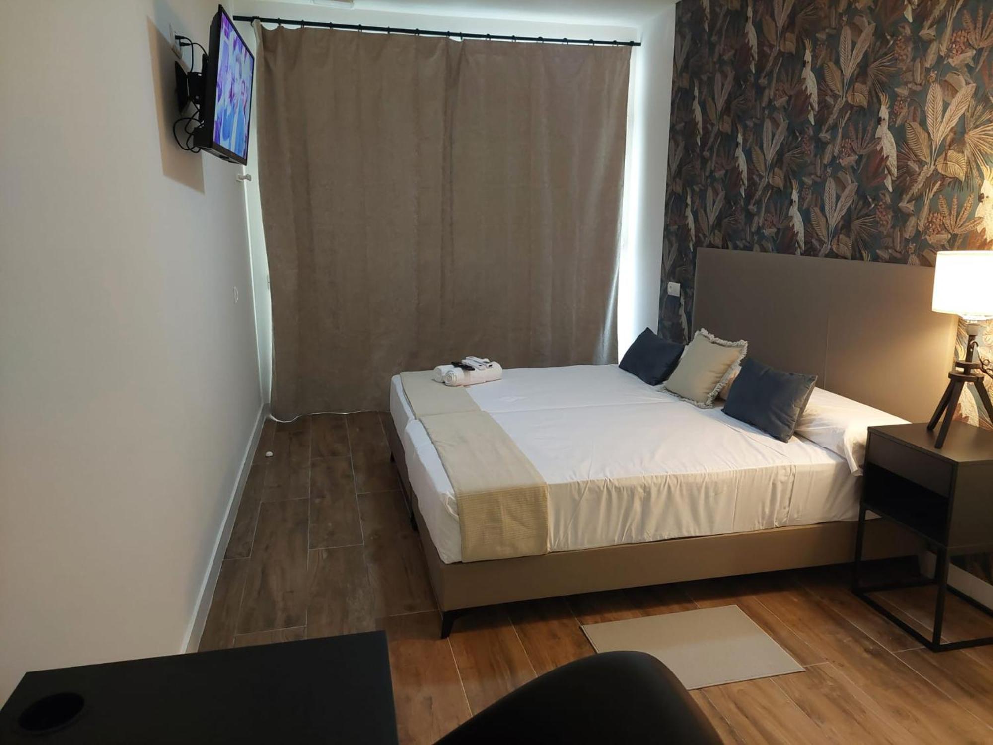 Hostal Garden Rous Paiporta Exterior photo